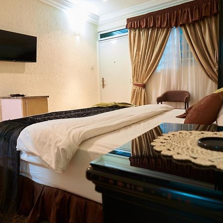 The Ritzz Exclusive Guest House Accra Luaran gambar