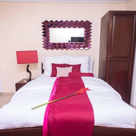 The Ritzz Exclusive Guest House Accra Luaran gambar